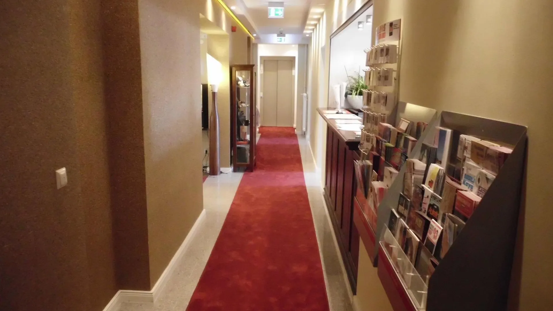 Aparthotel Main Station Hotel & Hostel